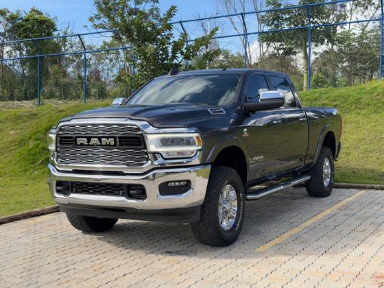 RAM 2500 6.7 I6 TURBO DIESEL LARAMIE CD 4X4 AUTOMÁTICO